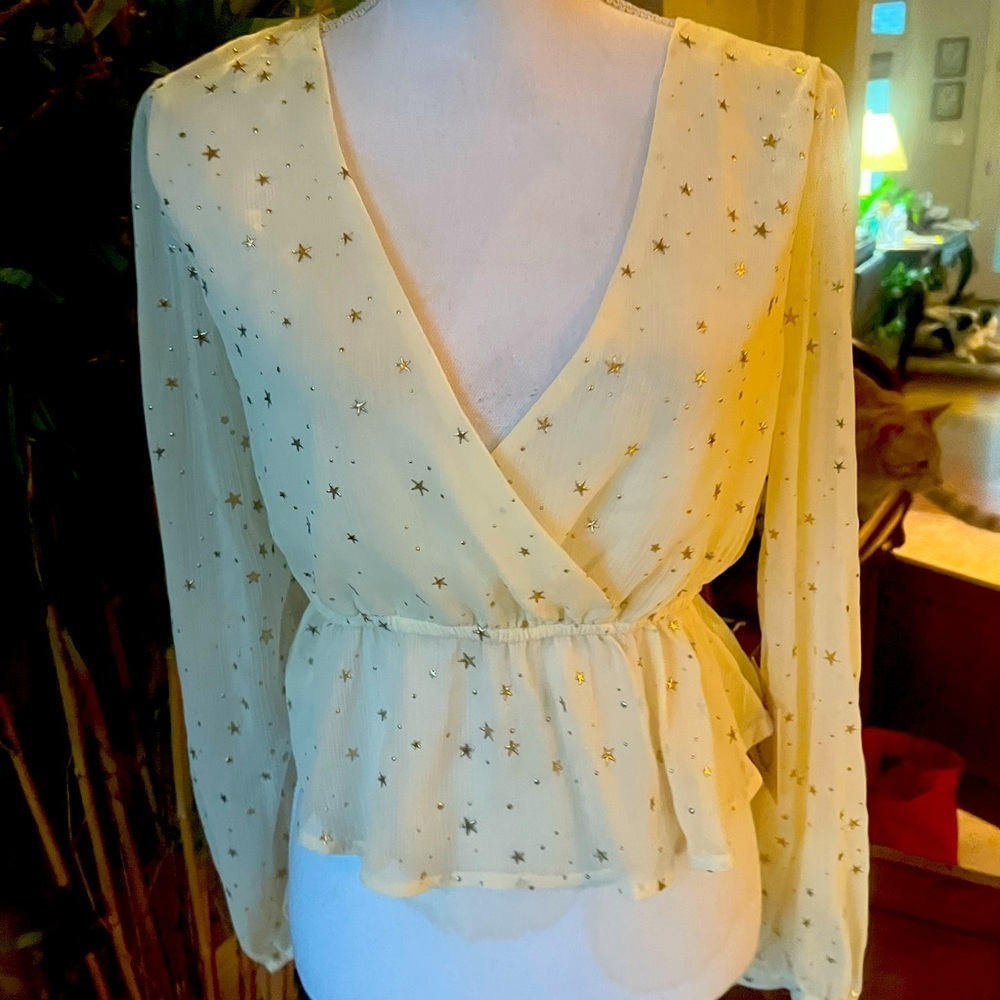 Bailey Rose ladies, blouse size medium NWT cream color with gold stars V-neck - Picture 12 of 15